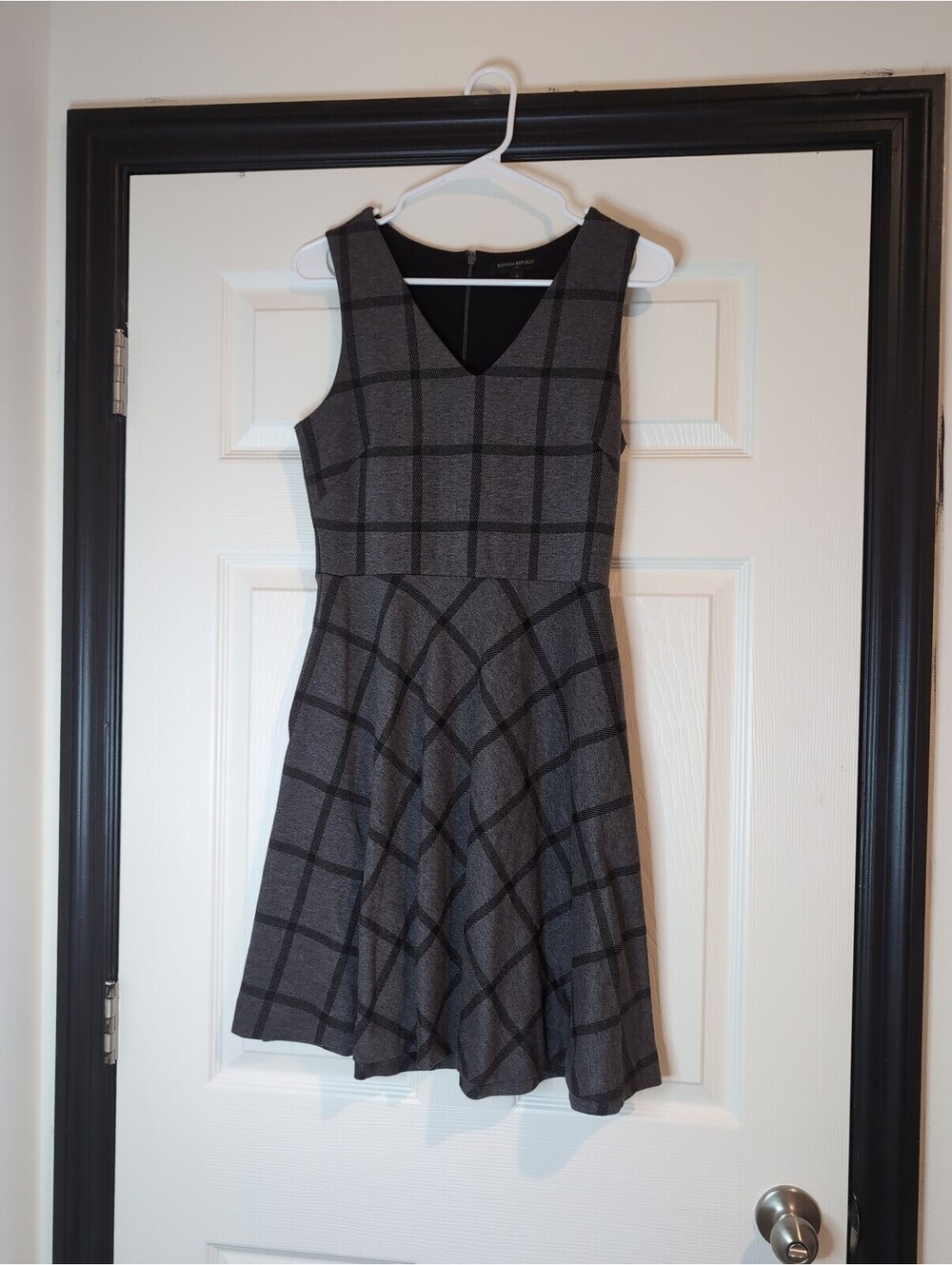 Size 4 banana Republic plaid skater dress